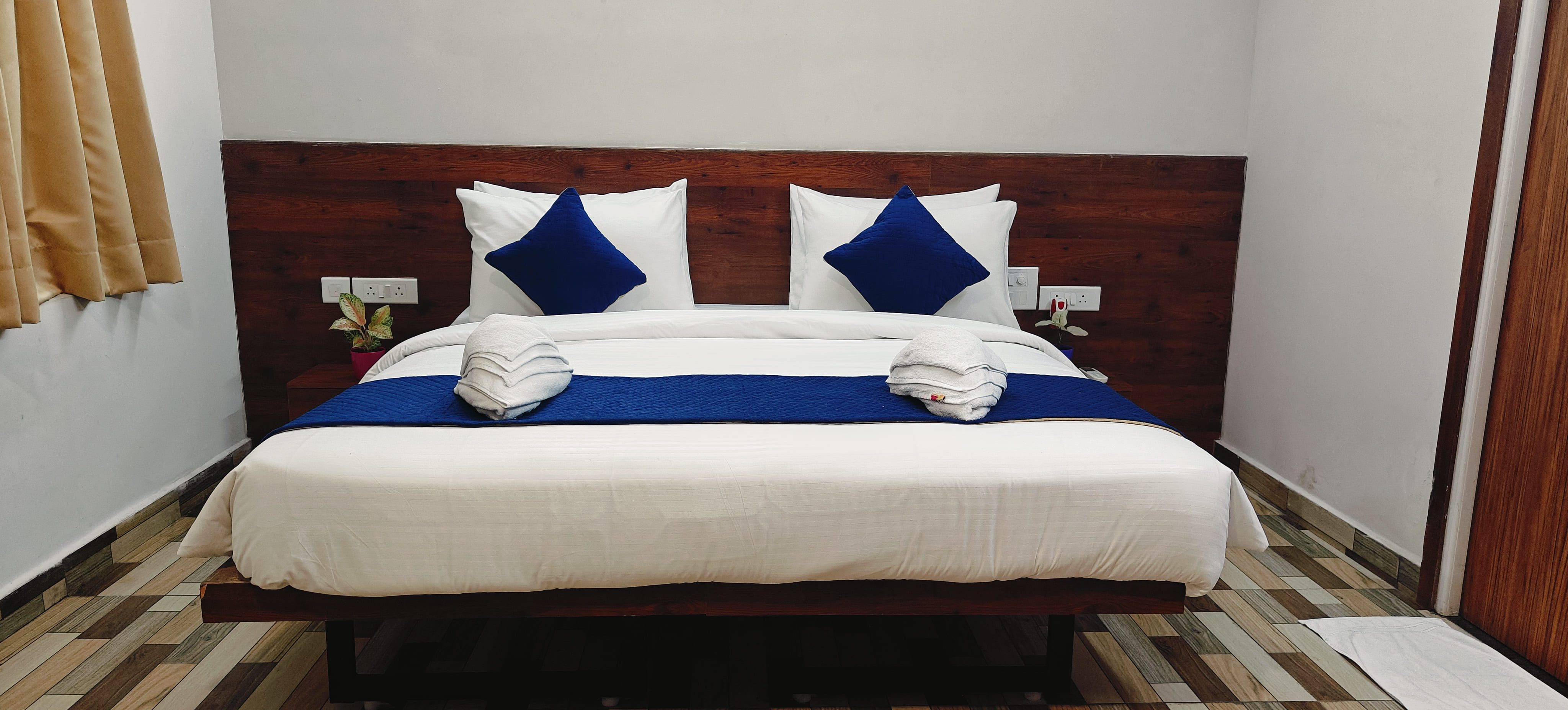Deluxe Suite