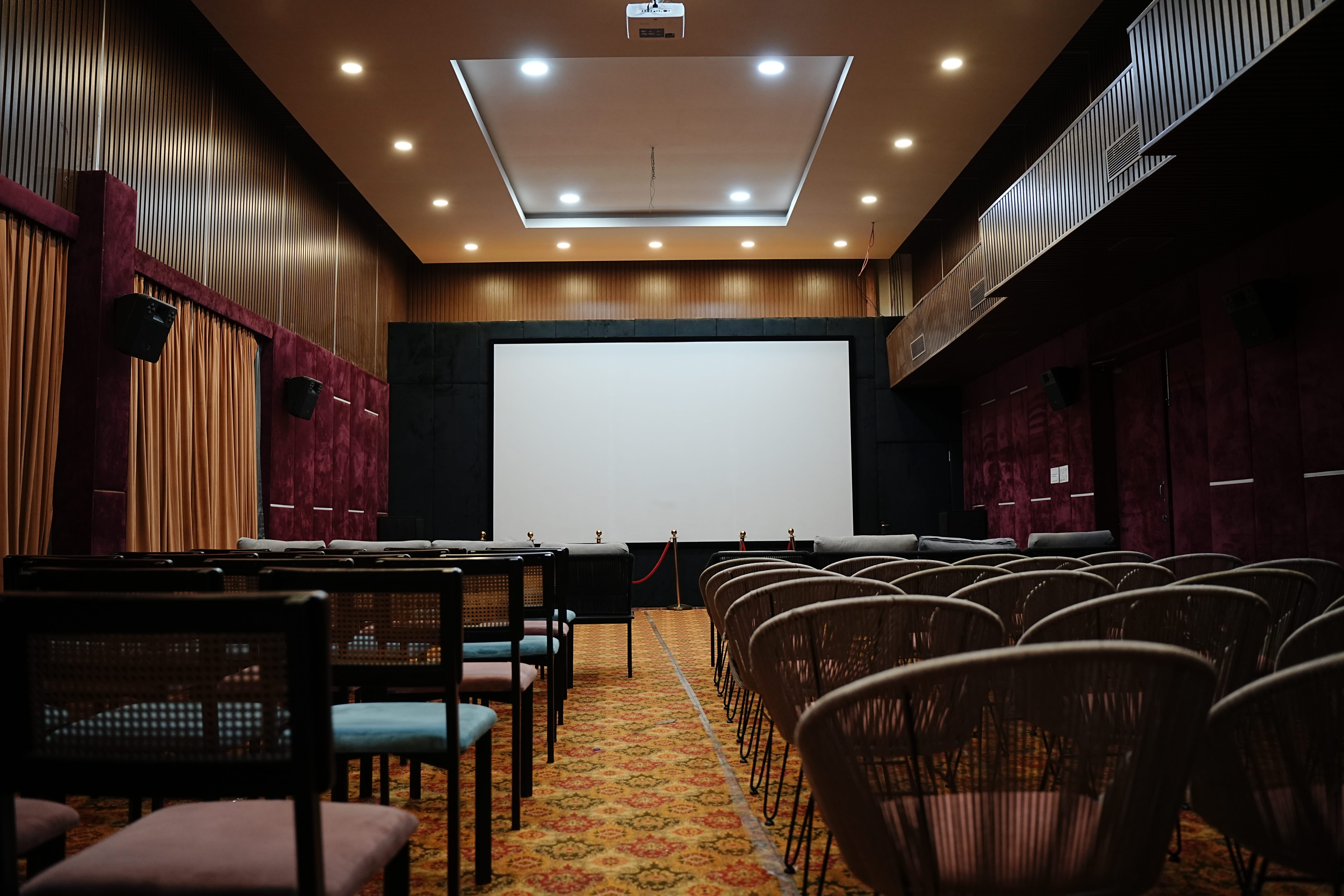 Private Theater